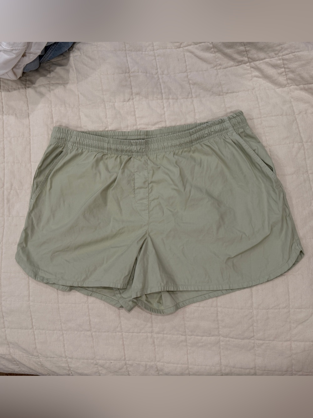 Vans Women's Shorts - Picture 1 of 3
